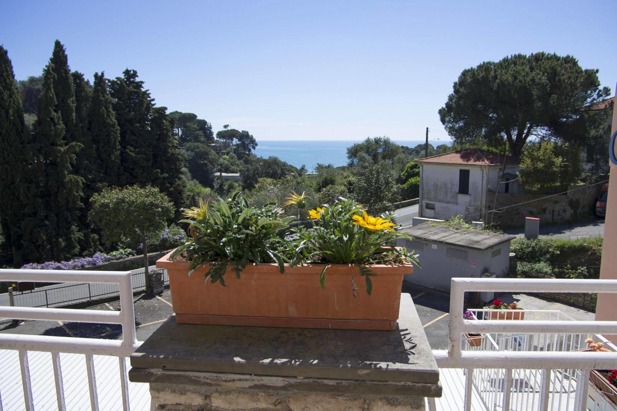 Hotel Cristallo Lerici Exterior foto