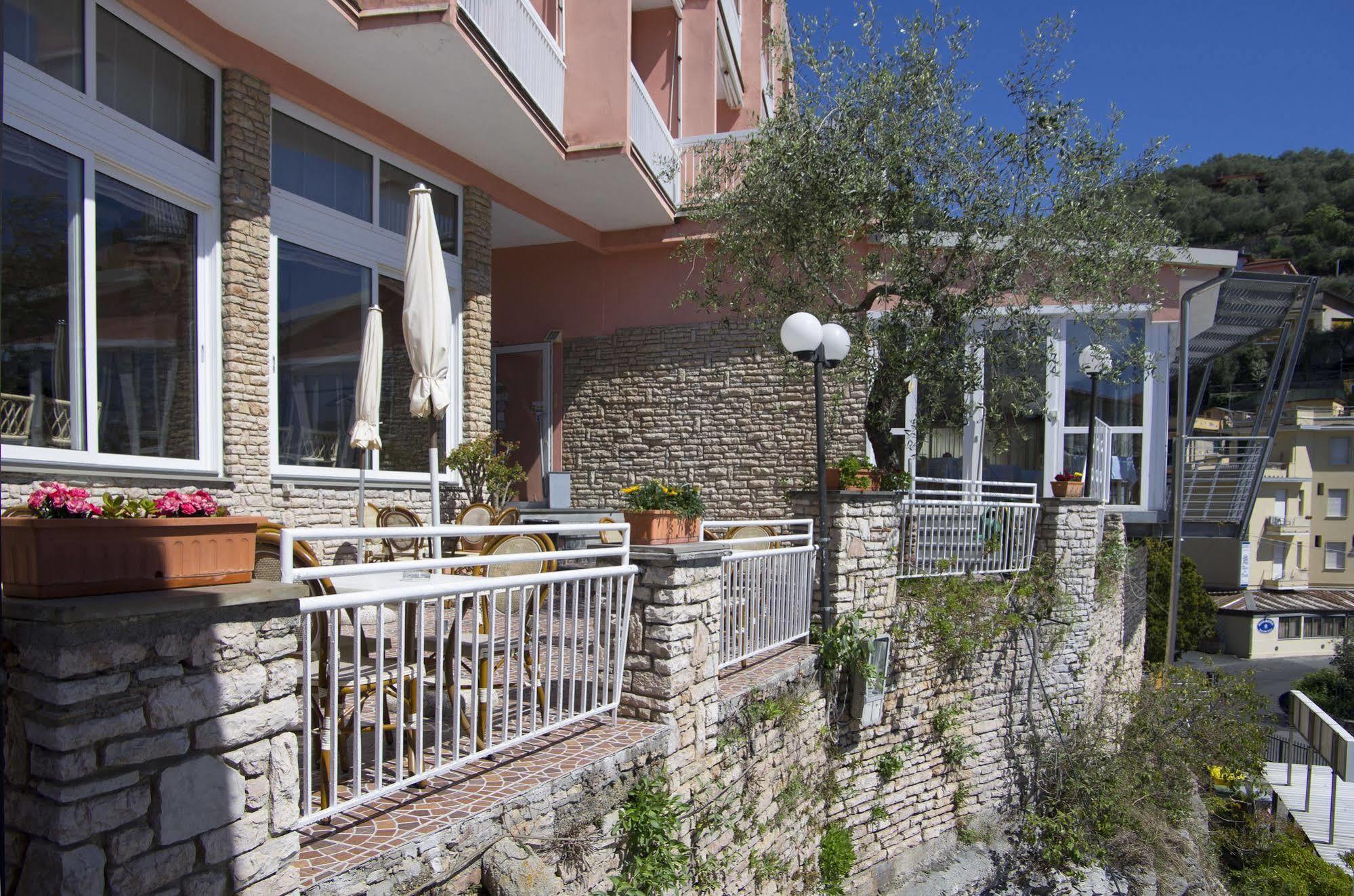 Hotel Cristallo Lerici Exterior foto