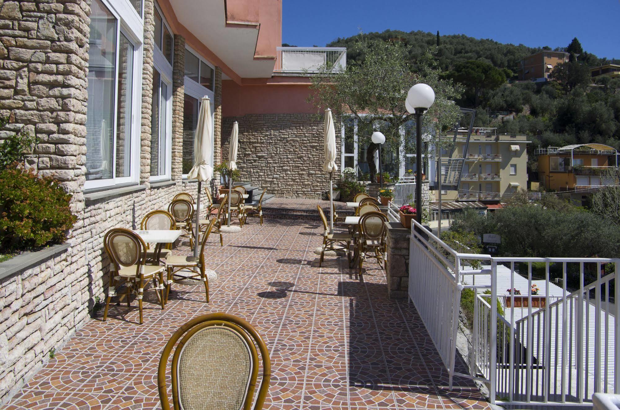 Hotel Cristallo Lerici Exterior foto